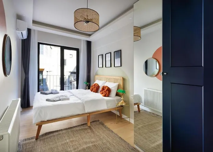 By Abraham Galata Apartmán