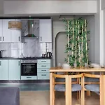 Appartement By Abraham Galata *