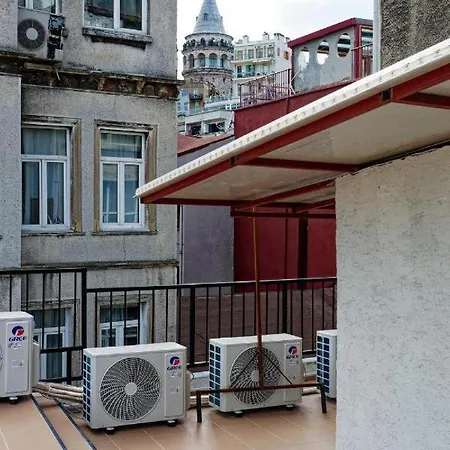 By Abraham Galata Κωνσταντινούπολη