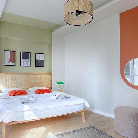 Appartement By Abraham Galata *