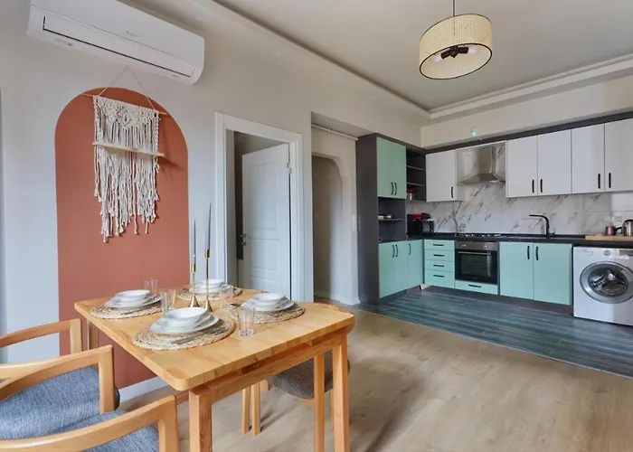 Apartment By Abraham Galata Istanbul